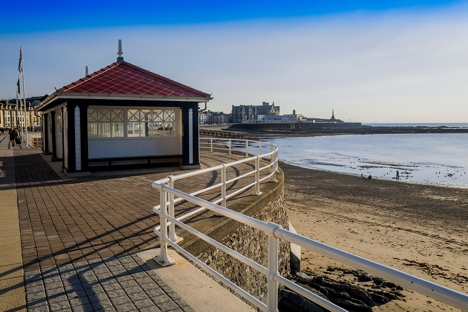 Free activities in Aberystwyth - Aberystwyth Beach